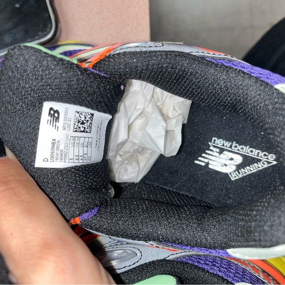New Balance 9060
Prism Purple - Picture 9 of 9